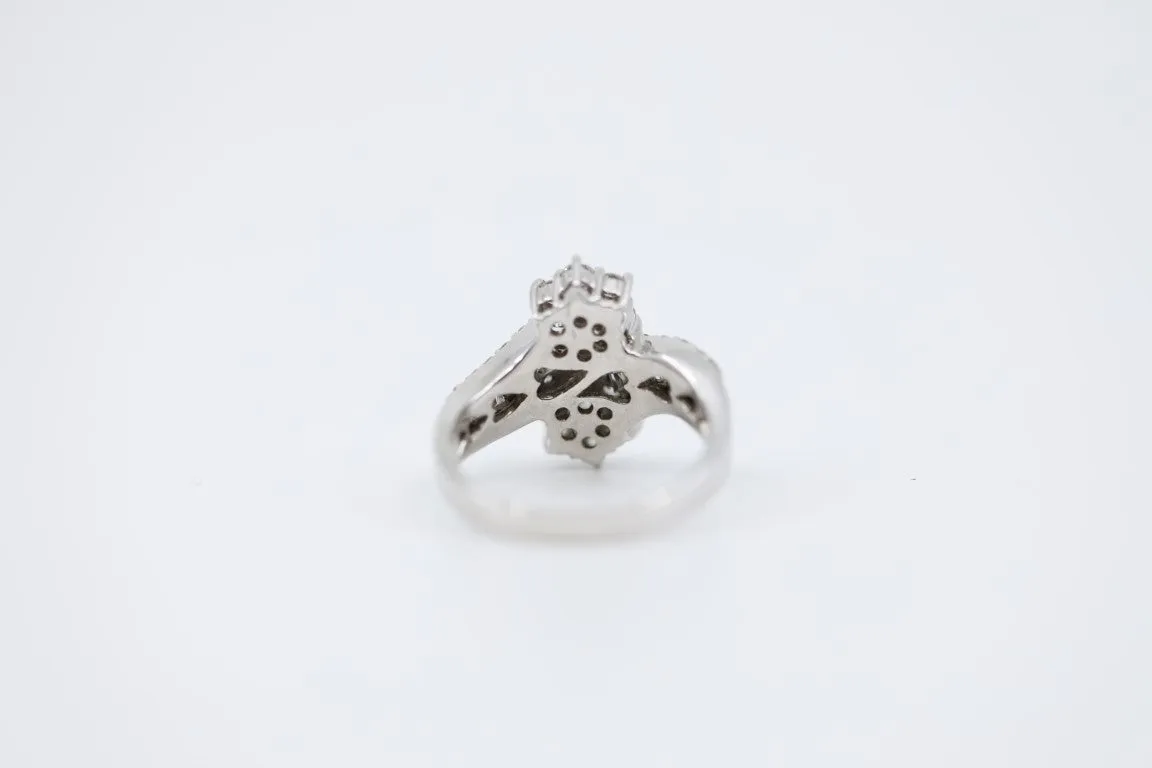 14k White Gold 1.58ctw Diamond Floral Ring Size 7.5 (5.30g.)