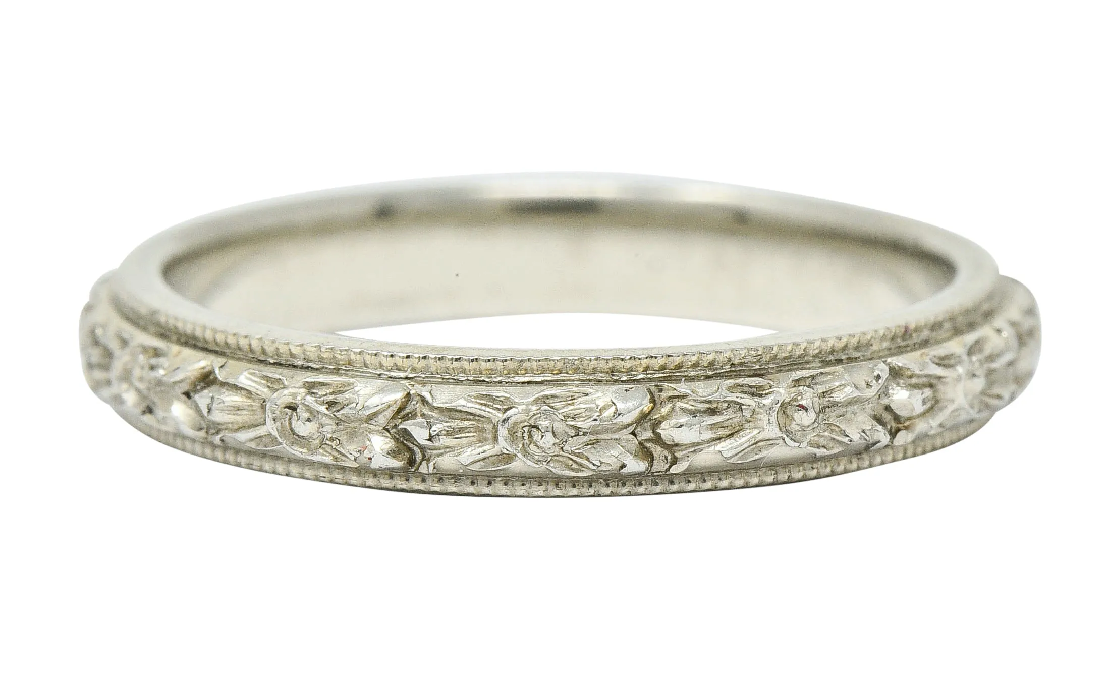 Art Deco 18 Karat White Gold Floral Band Ring