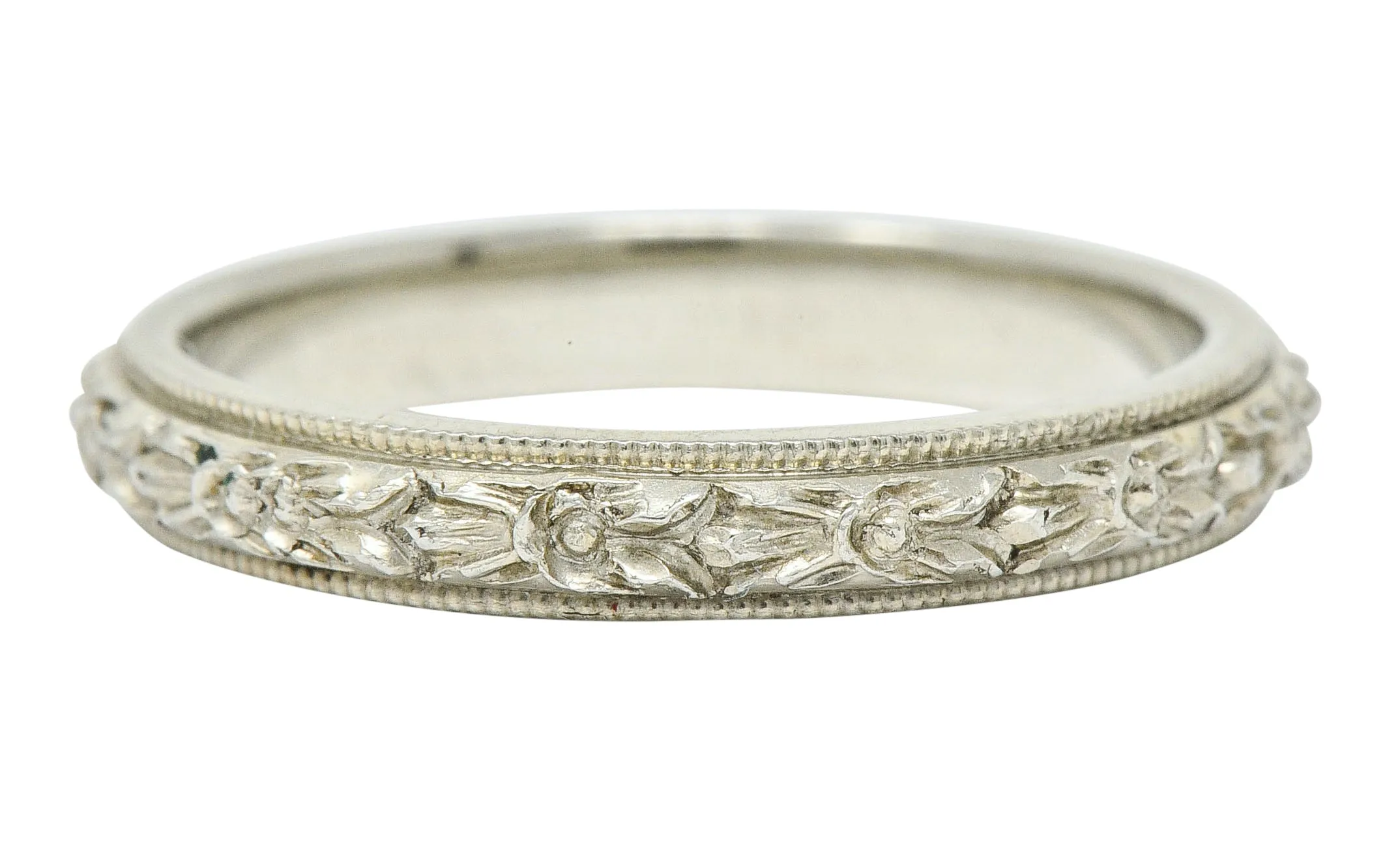 Art Deco 18 Karat White Gold Floral Band Ring