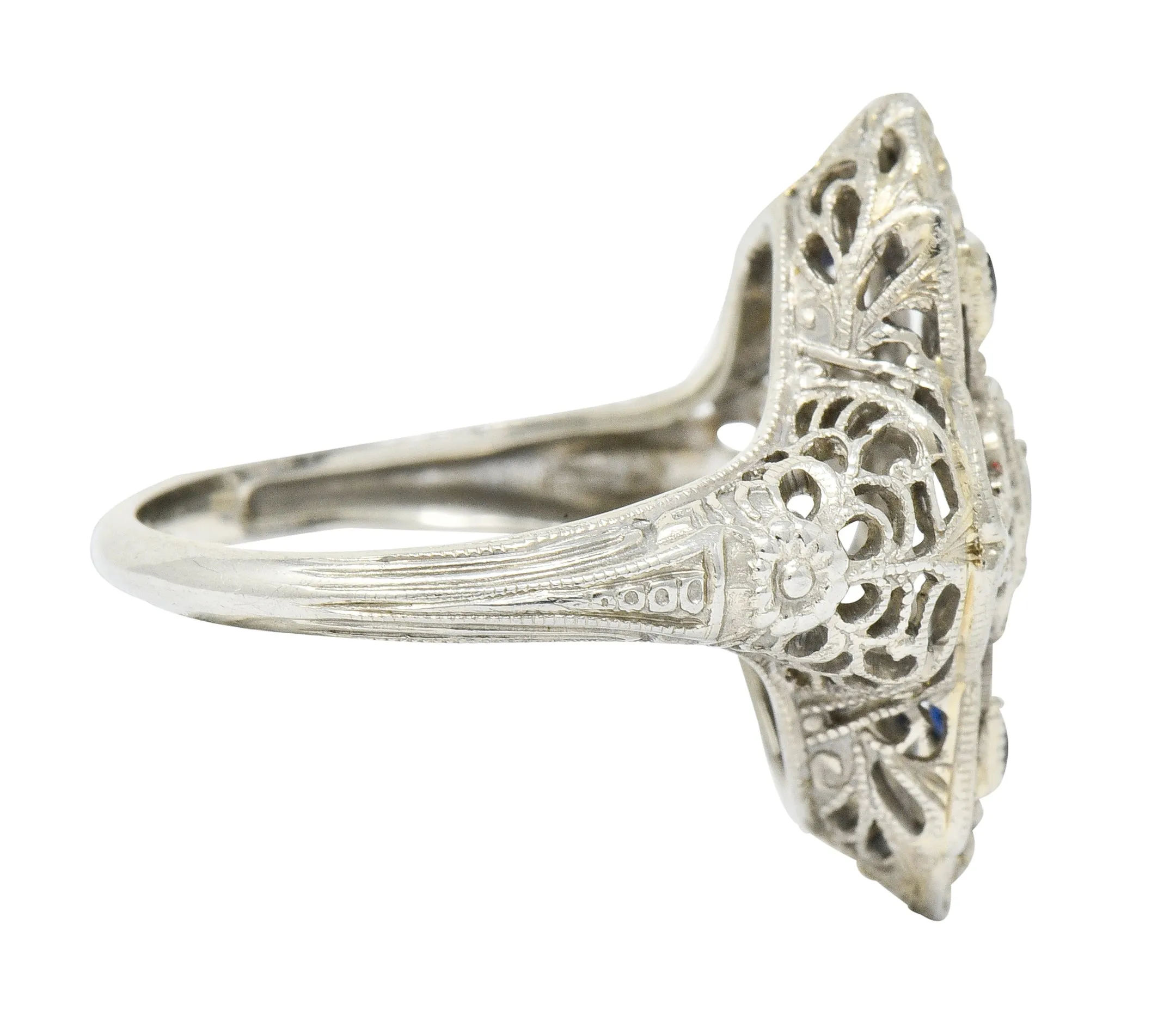 Art Deco Transitional Diamond 18 Karat White Gold Floral Dinner Ring