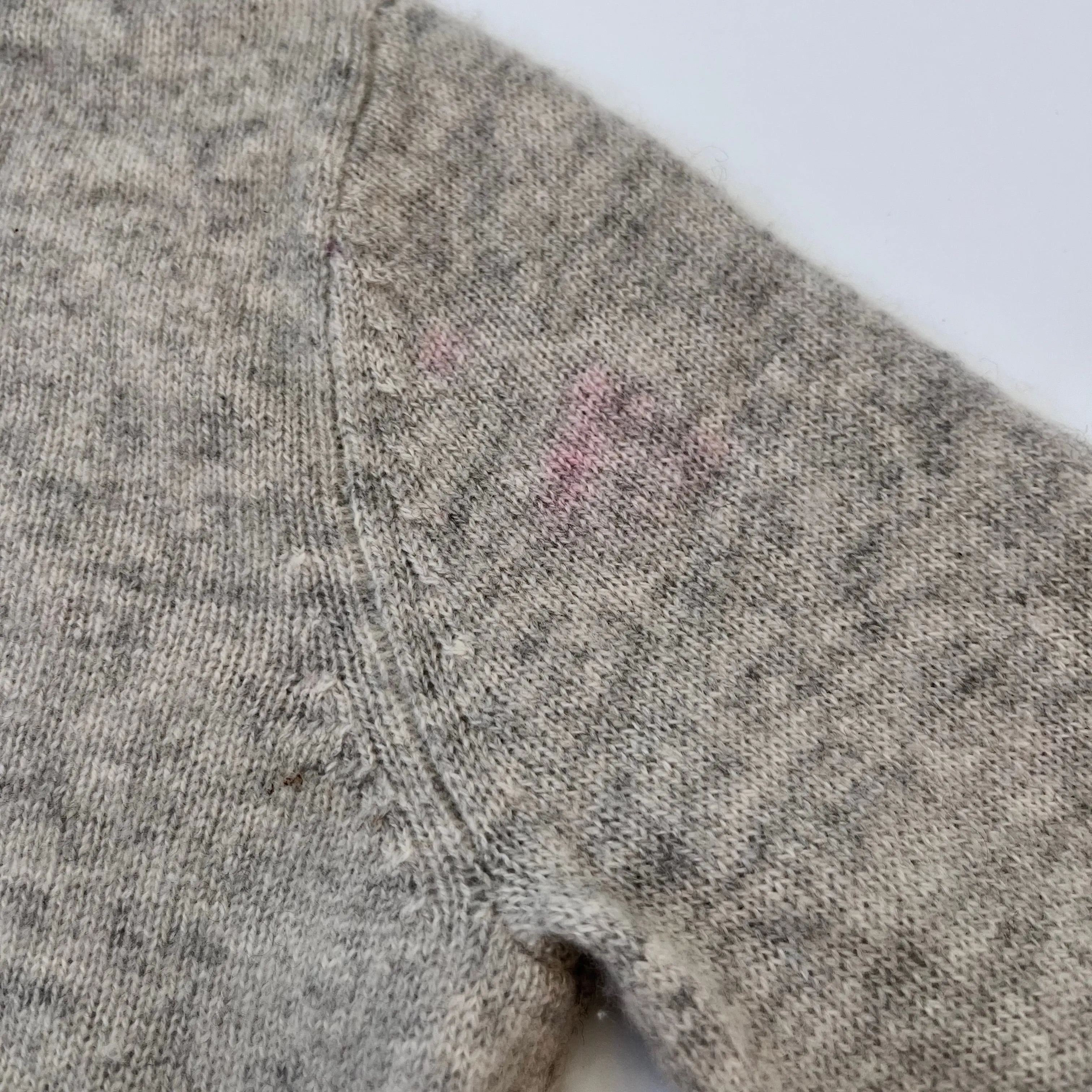 Bonpoint Grey Cashmere V-Neck Jumper: 4 Years