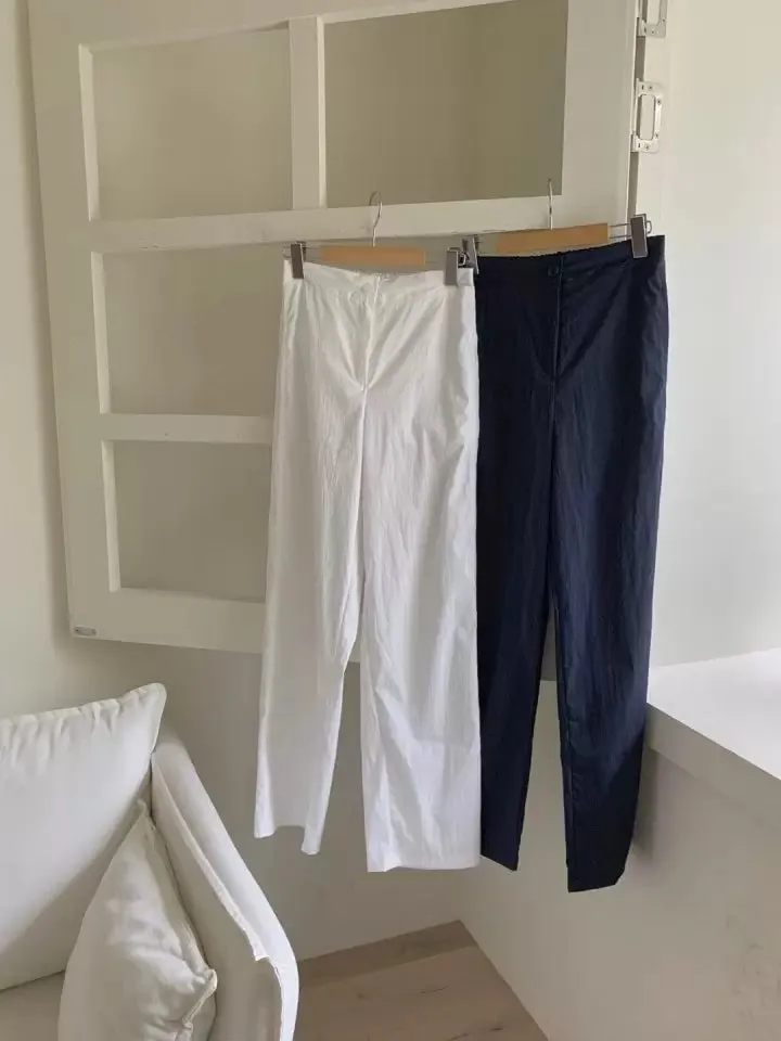 Clever Alice Believe Pant in Navy or White