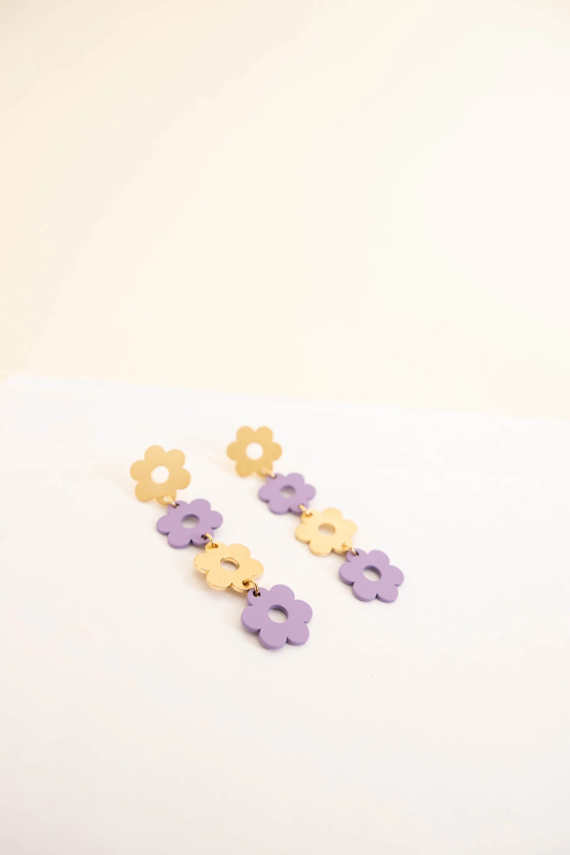 Dangling Flower Earrings, Purple