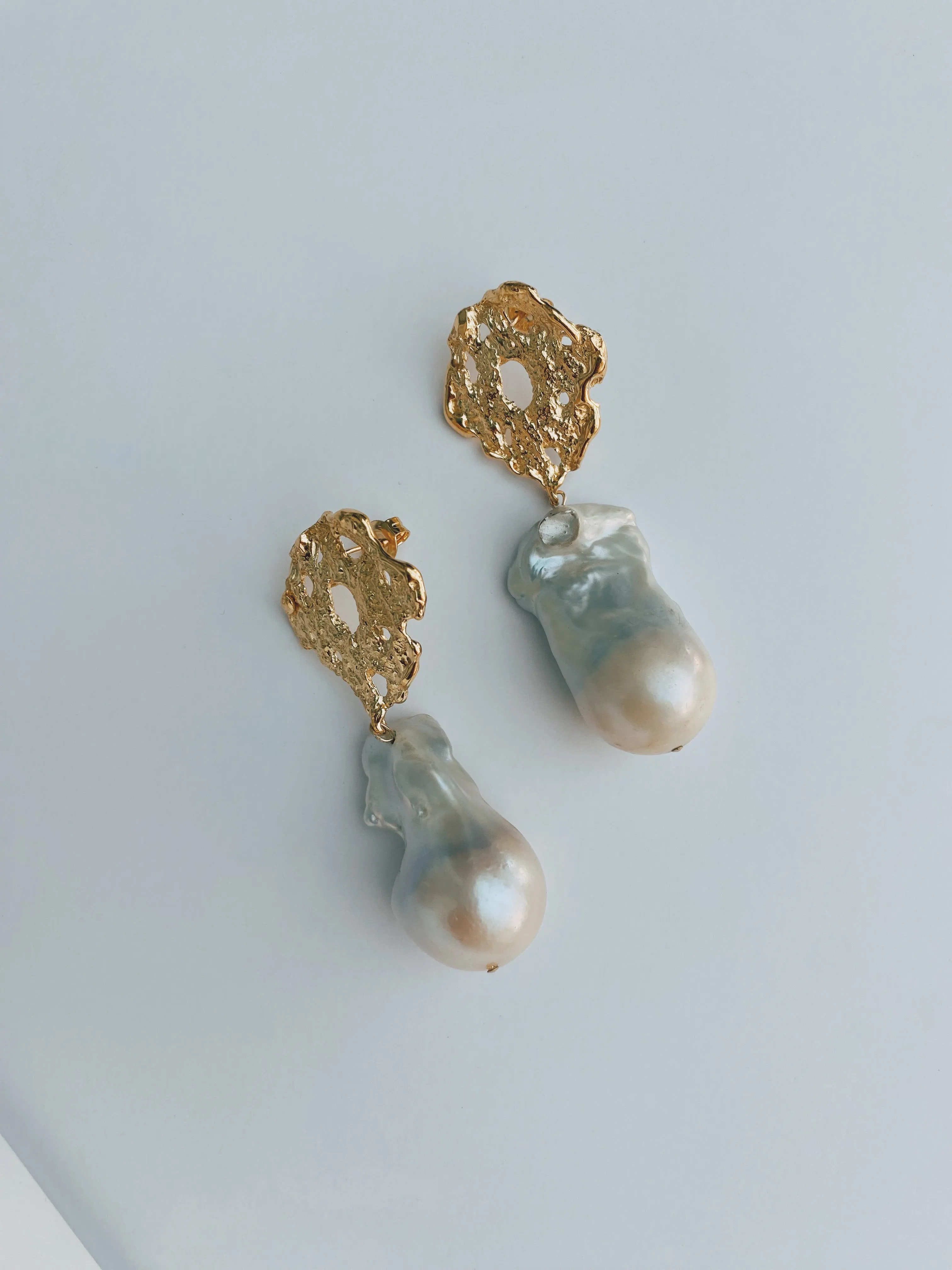 Earrings ‘Big Pearl’