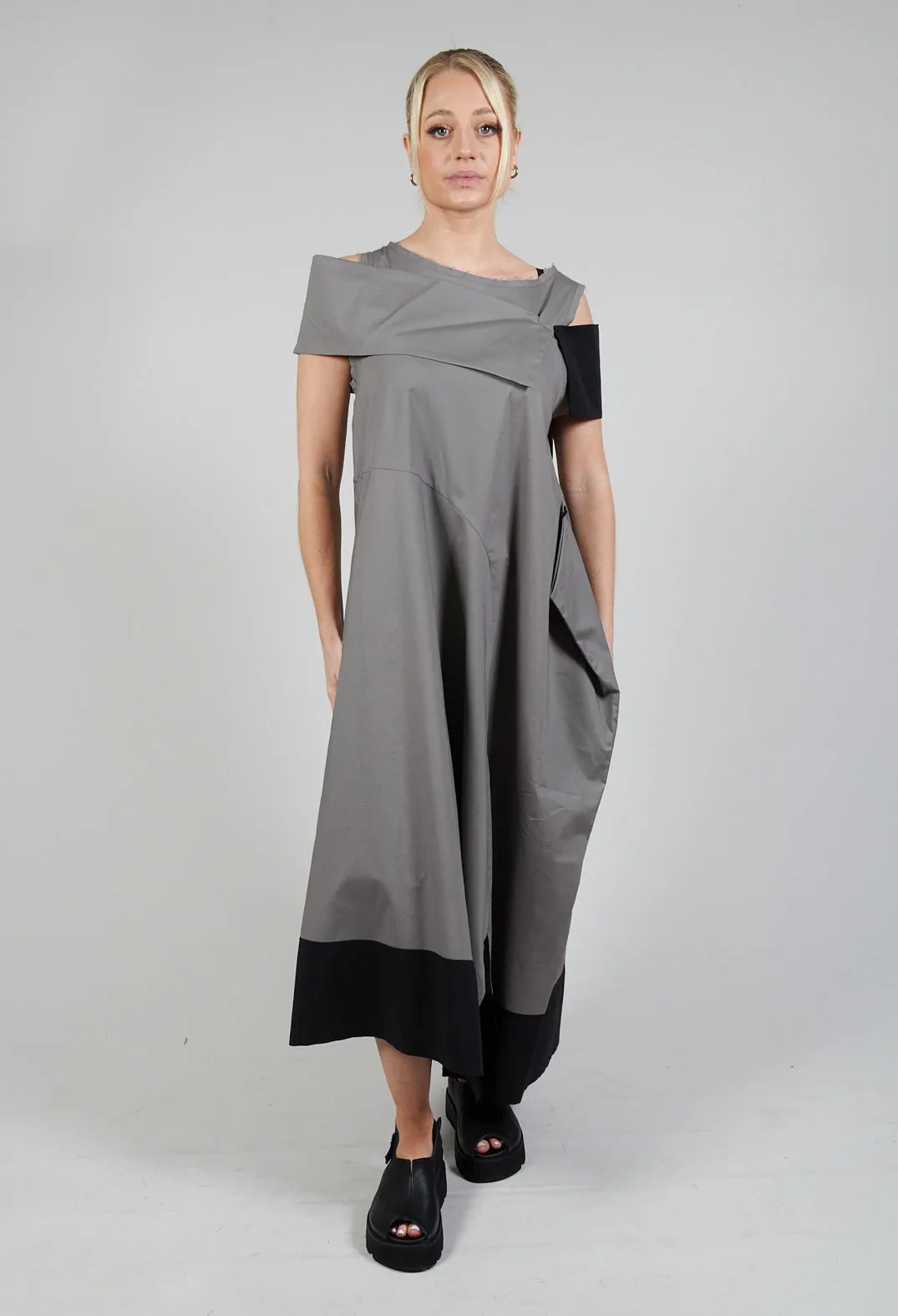 ELAN Dress in Grey Brown Black