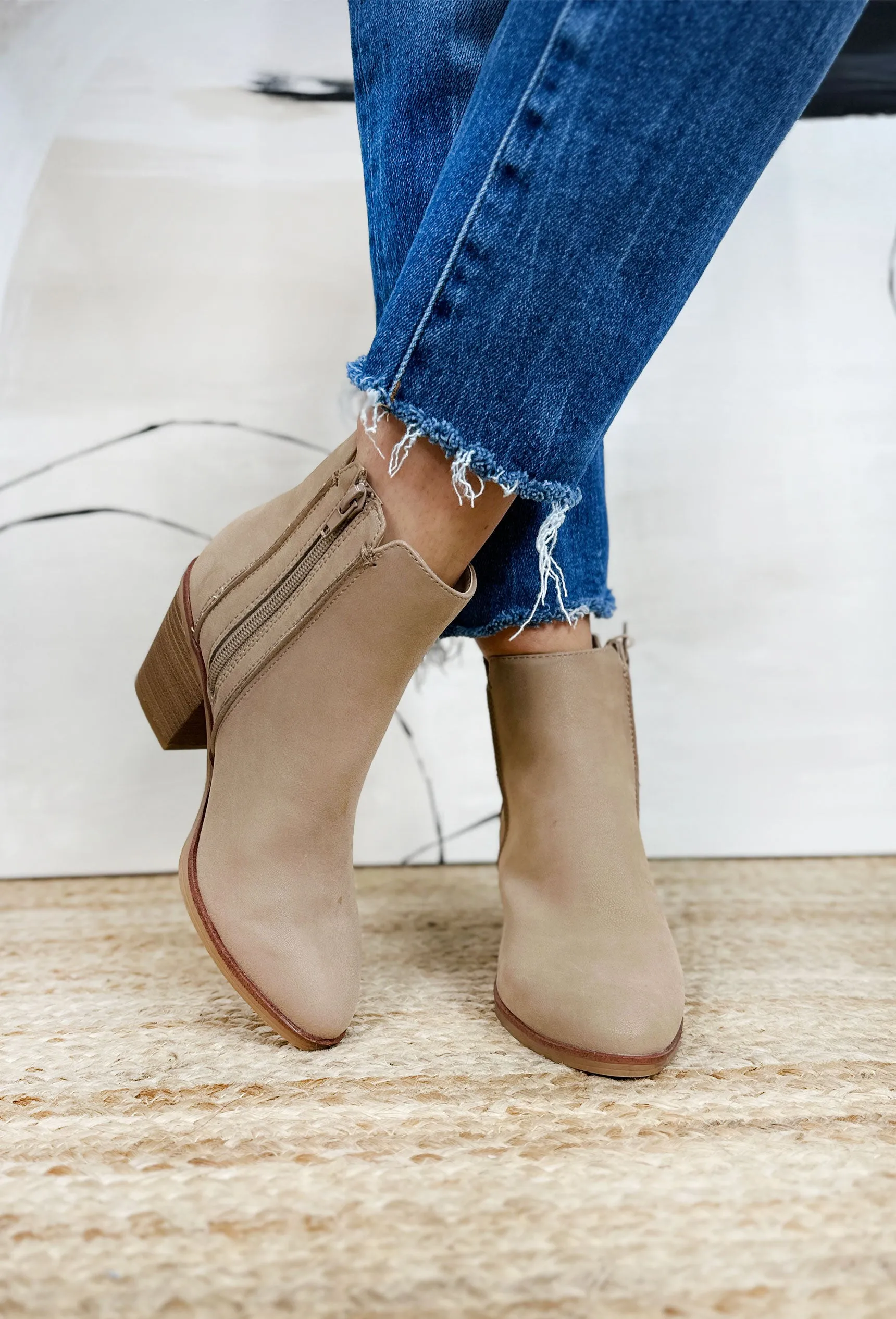 Lolo Taupe Booties