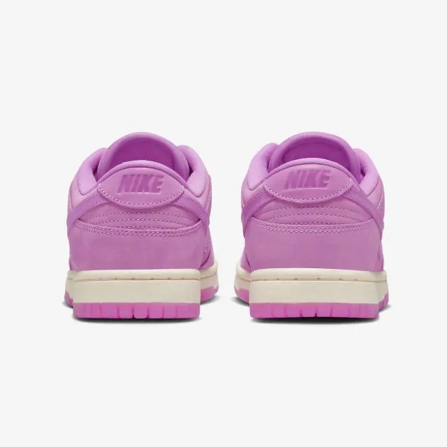 Nike Women's Dunk Low Premium (Rush Fuchsia/ Purple Pink...