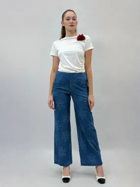 Pantaloni in jeans leggero con ricami fiori