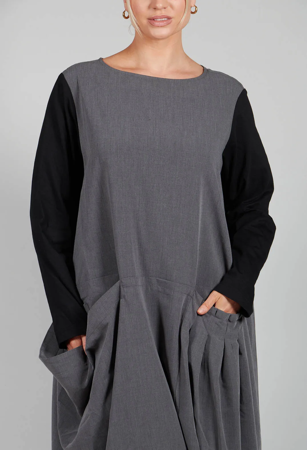 Pocket Front Dress in Grey