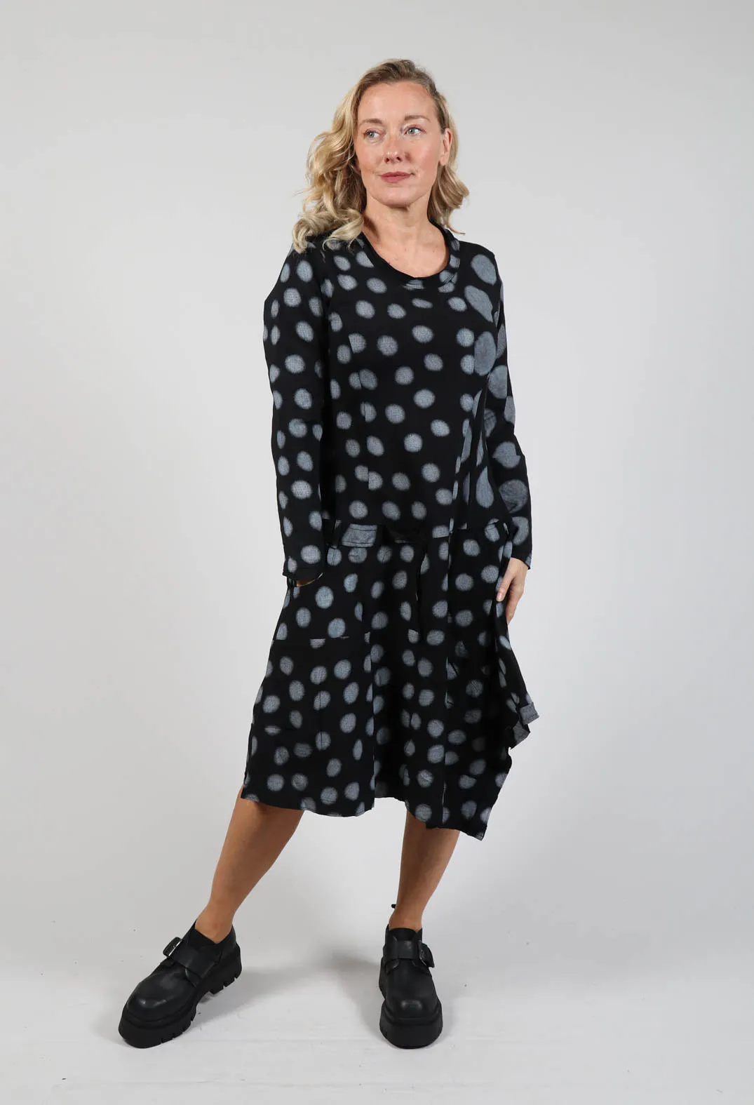 Smock Dress in Grey Pois