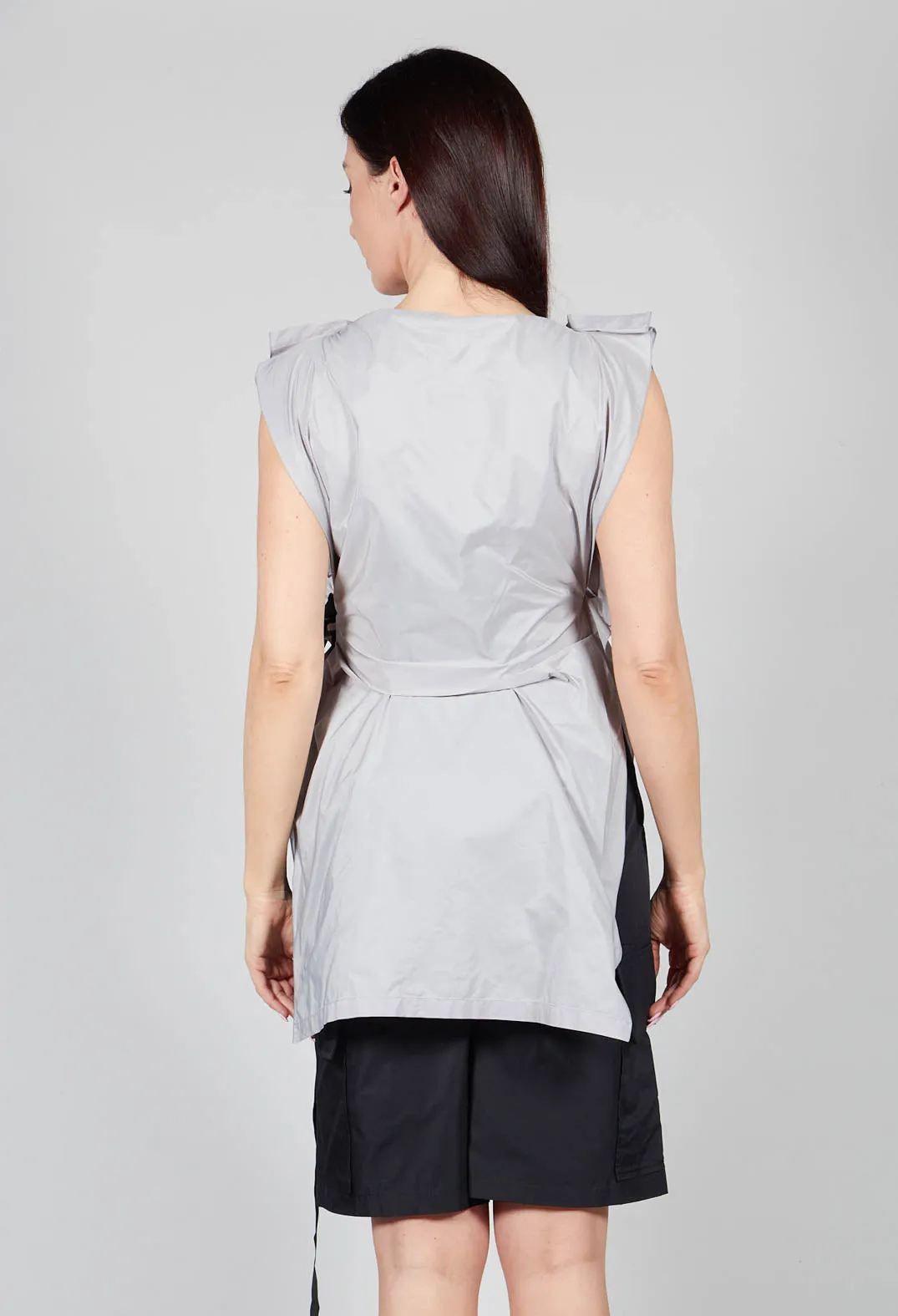 UTUS Top in Light Grey